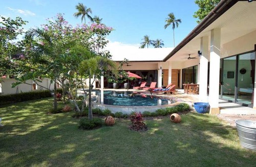 Bang Po Villa | 900 m² Villa ∙ 4 bedrooms ∙ 8 guests