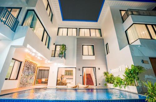 Khlong Tan Nuea Villa | 944summer villa曼谷中心Asok&Tong Lor800海天别墅