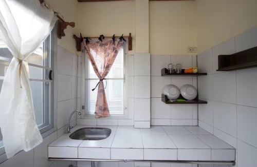Bang Bua Thong Hostel | AA Garden Resort