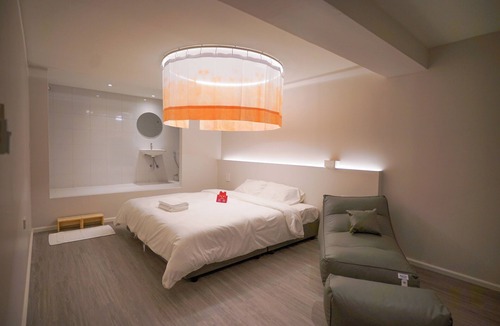 Huai Khwang Hotel | ABC Bangkok RCA