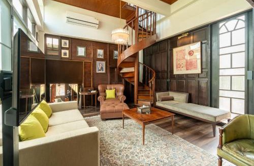 Si Satchanalai Bed & Breakfast | Akara House Sukhothai - Luxury Riverside Residence