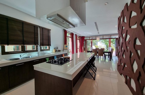 Sai Thai Villa | Amatapura Beach Villa 15