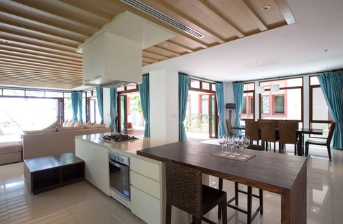 Sai Thai Villa | Amatapura Beachfront Villa 14