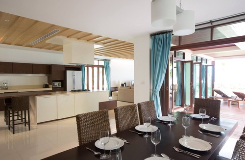 Sai Thai Villa | Amatapura Beachfront Villa 14