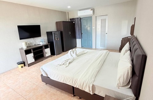 North Pattaya Hotel | Amaya Bloom Resort & Spa