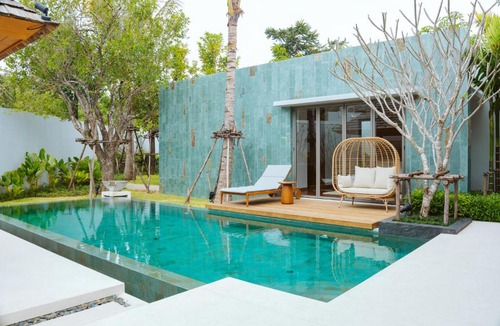 Thep Kasattri Villa | Anchan Flora Luxury 2BR Pool Villa