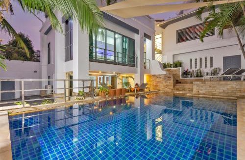 Pratumnak Hill Villa | Angels-Villa-Pattaya-Near-Walking-Street-4bed-8-People