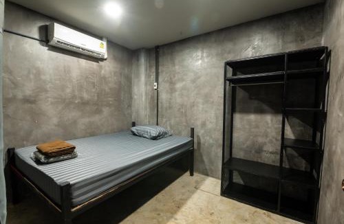 Nong Chaeng Hostel | Another High Away Hostel - Bangkok