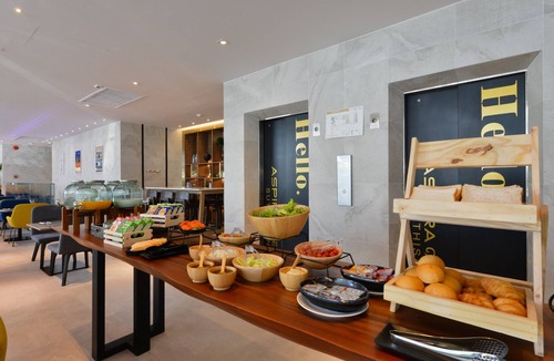 Samsen Nok Hotel | Aspira One Sutthisan