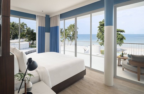 Chaweng City Center Hotel | Avani Chaweng Samui Hotel & Beach Club - Adults Only