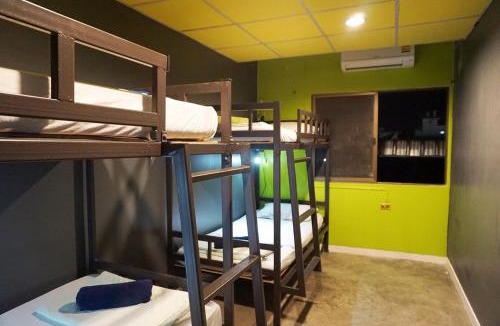 Downtown Krabi Hostel | B&B House & Hostel