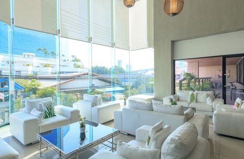 Nong Bon Hotel | B2 Bangna Premier Hotel