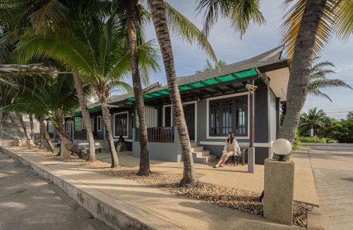Takat Ngao Resort | Baan Faa Talaychan Resort