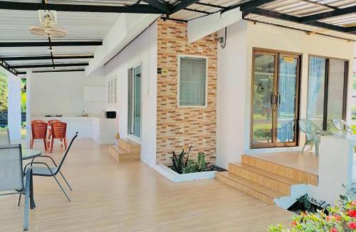 Sam Roi Yot Resort | Baan Golden Resort & Residences