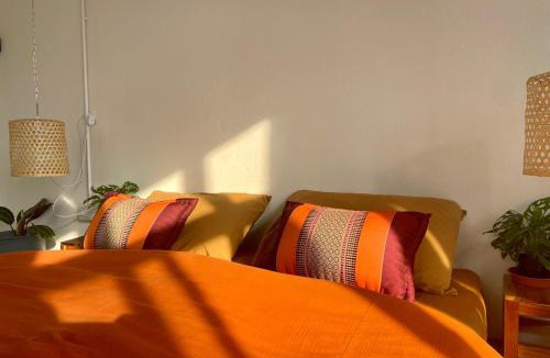 Talat Noi Hostel | Baan KhaoSoi - Private room in a rooftop hostel 3rd floor