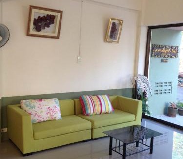 Makham Tia Apartment | Baan Mitreejit