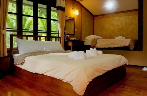 Chong Kham Hotel | Baan Phuthadol