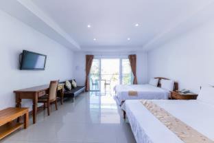 Warin Chamrap Hotel | Baan Suan Khun Ta and Golf Resort