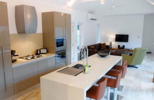 Mae Nam Villa | Baan Tai Tara 4 Contempory villa with private pool, close to the beach