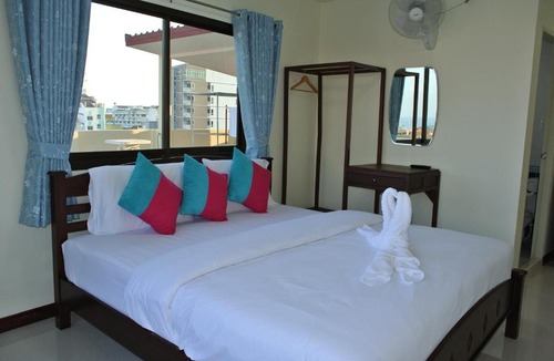 Hua Hin House | Baan Taweesuk Guest House