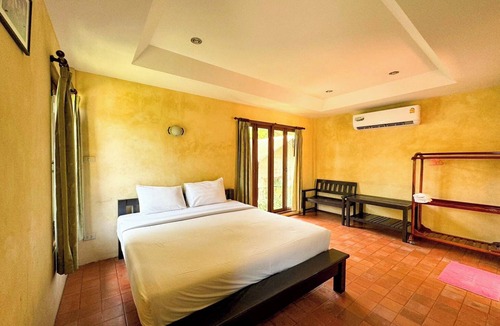 Pak Nam Pran Hotel | Baanbali Beach Resort