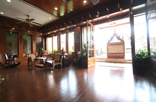 Chong Kham Hotel | Baiyoke Chalet Hotel