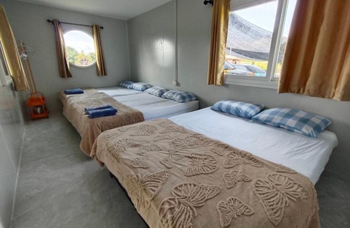 Phrao Hotel | Bake for You Camping