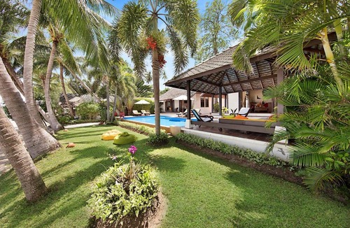 Thong Krut Villa | Ban Laem Sor - Tropical Beachfront Retreat