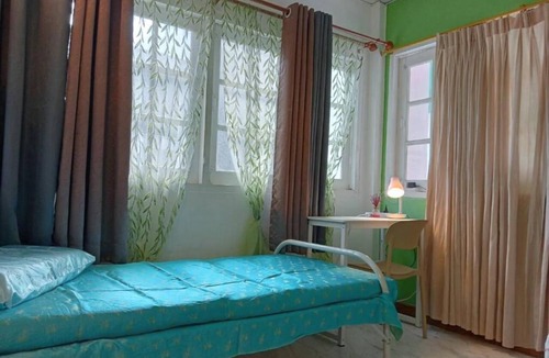 Ratchaprasong House | Ban Suanlum Guesthouse Bangkok