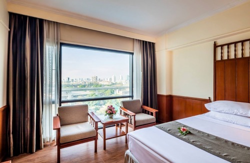 Makkasan Hotel | Bangkok Palace Hotel