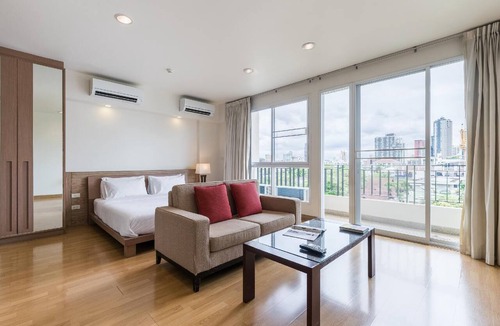 Samsen Nai Apartment | Bangkok Patio BTS Sanam Pao
