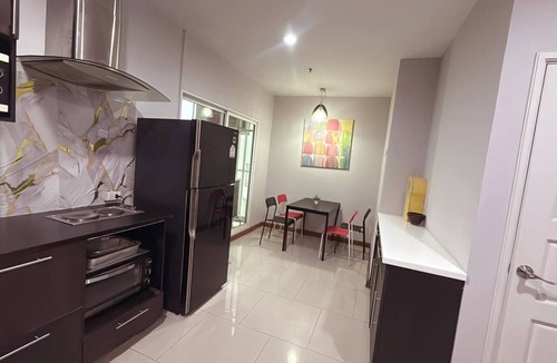 Huai Khwang Condo | Bangkok Penthouse Escape Near MRT