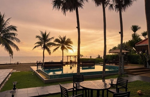 Talingchan Hotel | Bann Sunset Cove Krabi I A Hidden Luxury Escape on Had Yao Beach