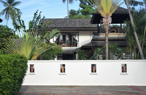 Bang Po Villa | Banyan Villa 1 - Private Pool - private walled garden - 30 seconds to the beach