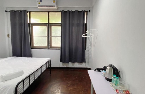 San Chao Pho Suea Apartment | BAO hotel
