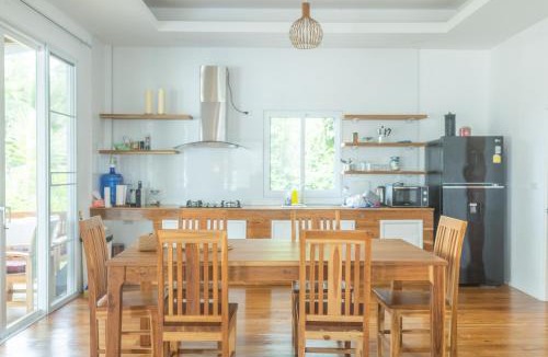 Chaloklum Villa | Beachfront 2BR Villa w Private Pool