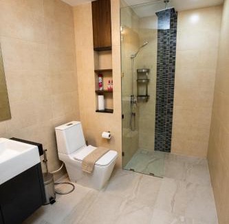 Mae Pim Apartment | Beachfront Condo Escape 243