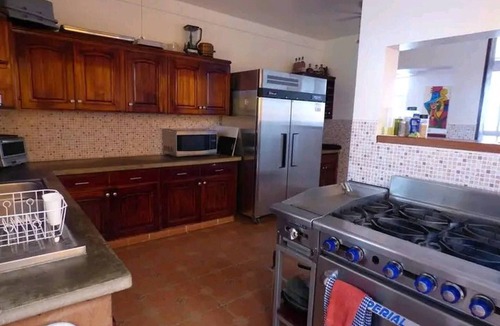 Poneloya House | Beachfront House with Pool - Perfect for 12 People