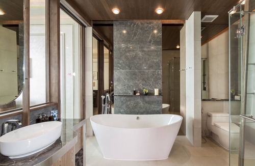 Cha-am Apartment | Beachfront Pool Suite