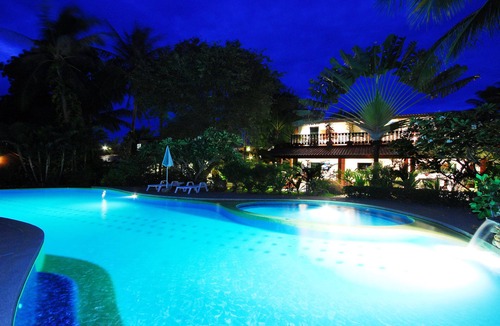 Bang Po Villa | Beachfront Resort: Villa 4-bdr, very spacious, only 20m to the beach.