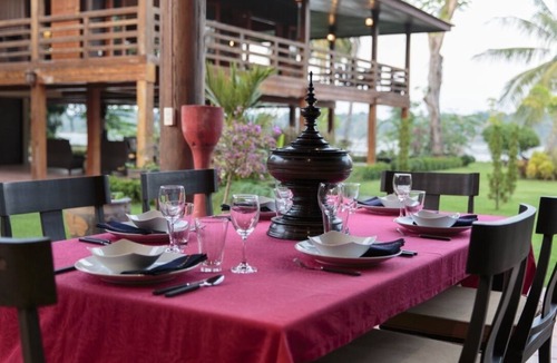 Ban Tak House | Beautiful large garden teak property right on the river in Bantak village.n