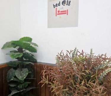 Bangkok Central Business District Hostel | BED at 18