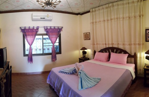 Rayong House | Bedroom Bali 24 - 1 double bed
