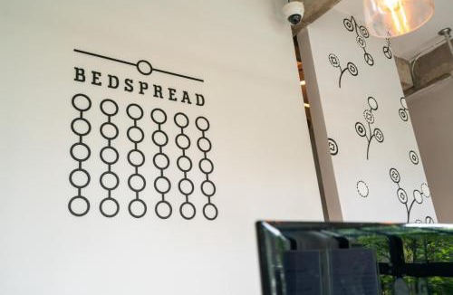 Chana Songkhram Hostel | Bedspread Hostel