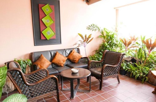 Khlong Toei Nuea Hotel | Best Comfort Bangkok Hotel
