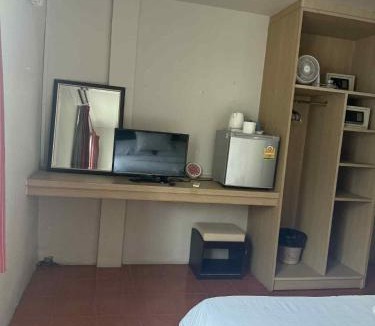 Nong Chaeng Hotel | Big Moose Pattaya