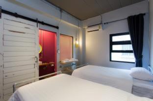 Talat Yai Hostel | Bloo Hostel