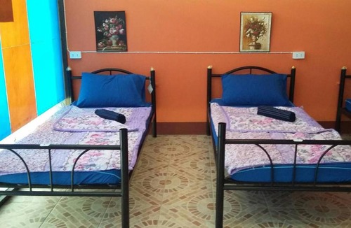 Haad Rin Hostel | Blue Hostel