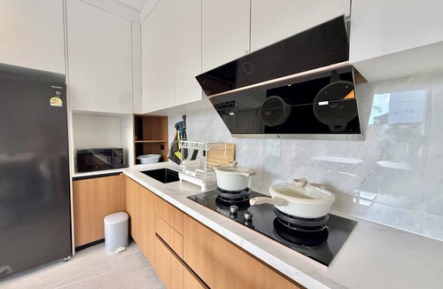 Wat Ket House | Brand new luxury pool villa in Chiang Mai, 5 bedrooms 6 bathrooms, near the City