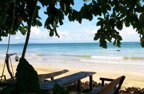 Nuea Khlong House | Breathtaking Cottage of Koh Pu 2